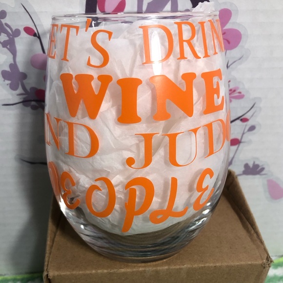 2-New-WINE GLASS1-WINOS Women in need of sanity & 1-LETSDrinkWineandJudgePeople - Picture 4 of 9